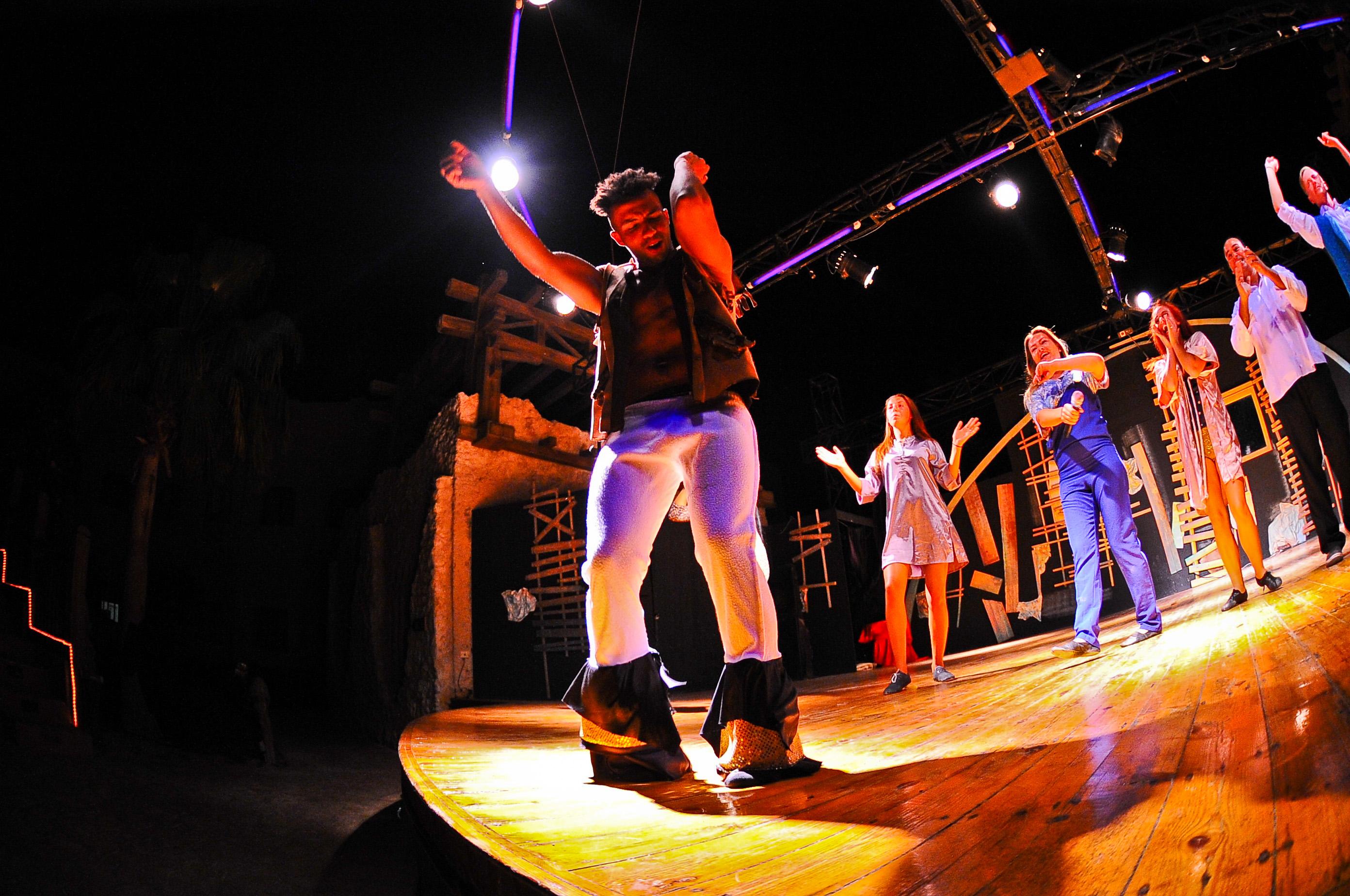 Charmillion Club Resort Σαρμ Ελ Σέιχ Εξωτερικό φωτογραφία The Pirate's League at Disney's Hollywood Studios