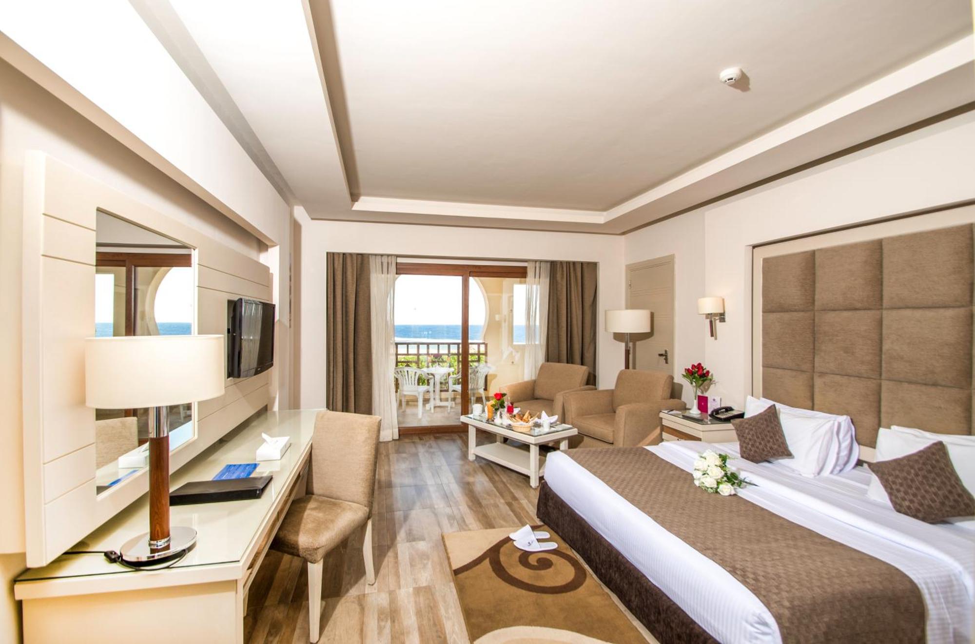 Charmillion Club Resort Σαρμ Ελ Σέιχ Δωμάτιο φωτογραφία A room at the hotel